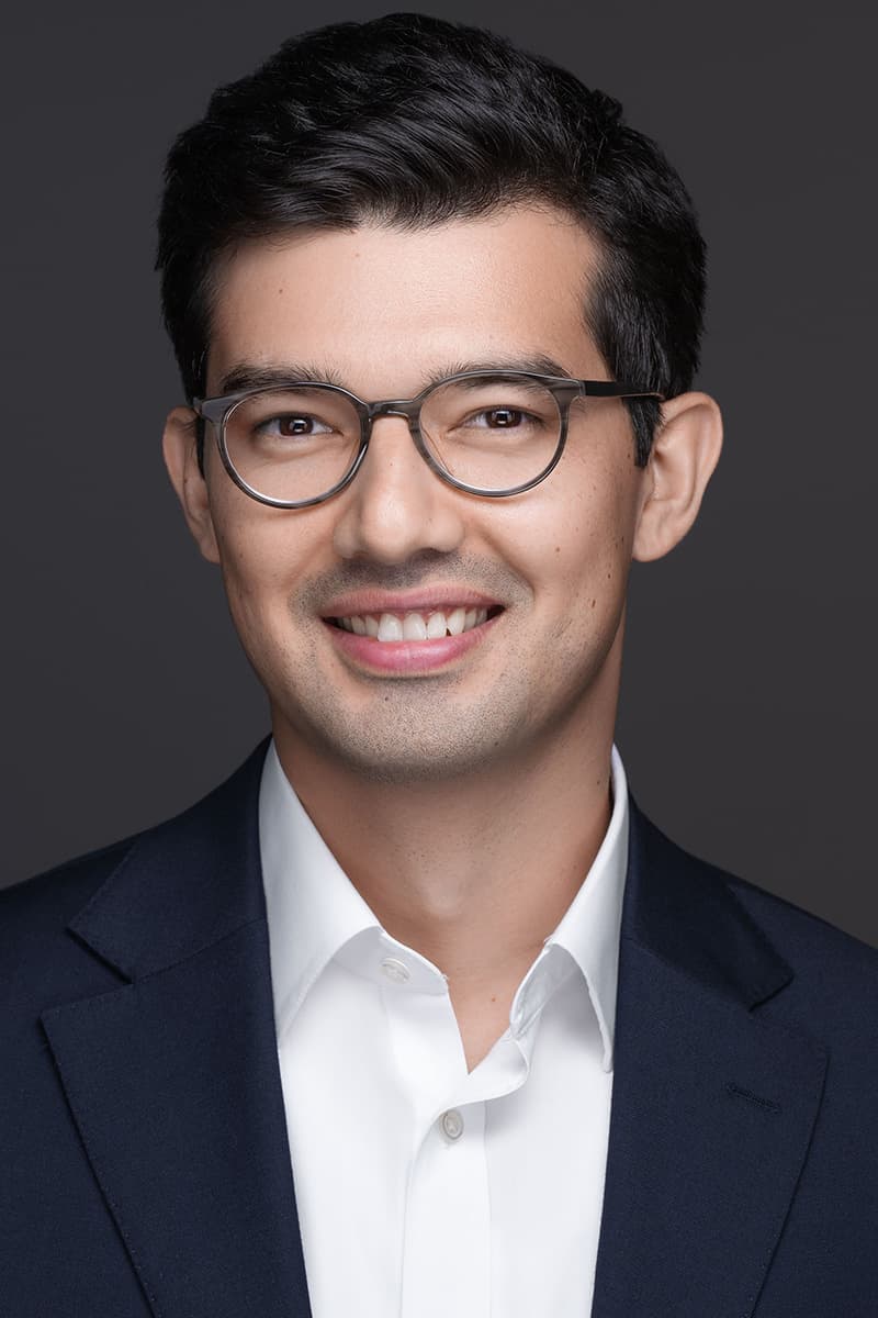 Ibrakhim Ibragimkhodjaev, CFA